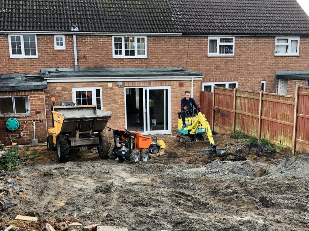 Man and Digger Best Choice 4 Milton Keynes Groundworks